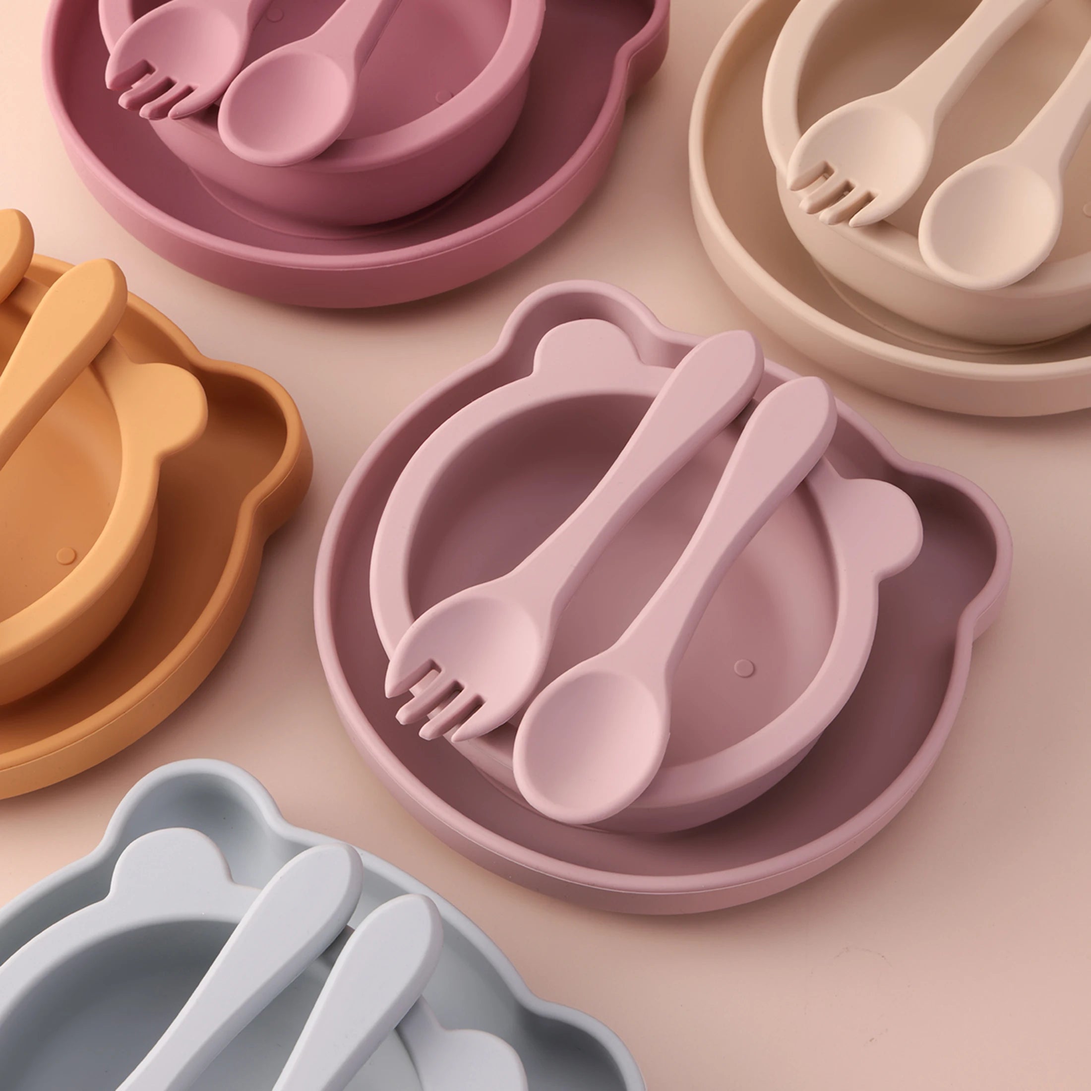 Kit repas bébé en silicone 4 pièces – Autonomie et sérénité
