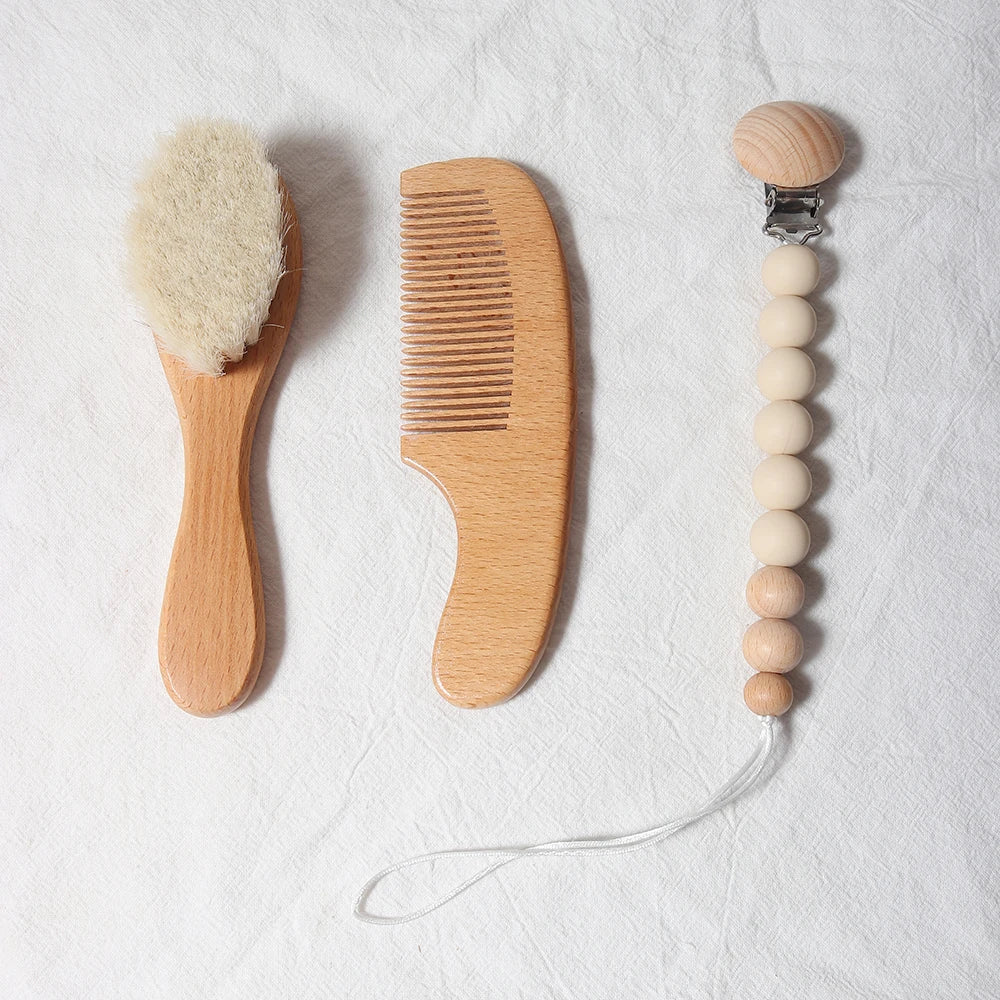 Set Brosse & Peigne Bébé – Coffret Cadeau en Bois Naturel