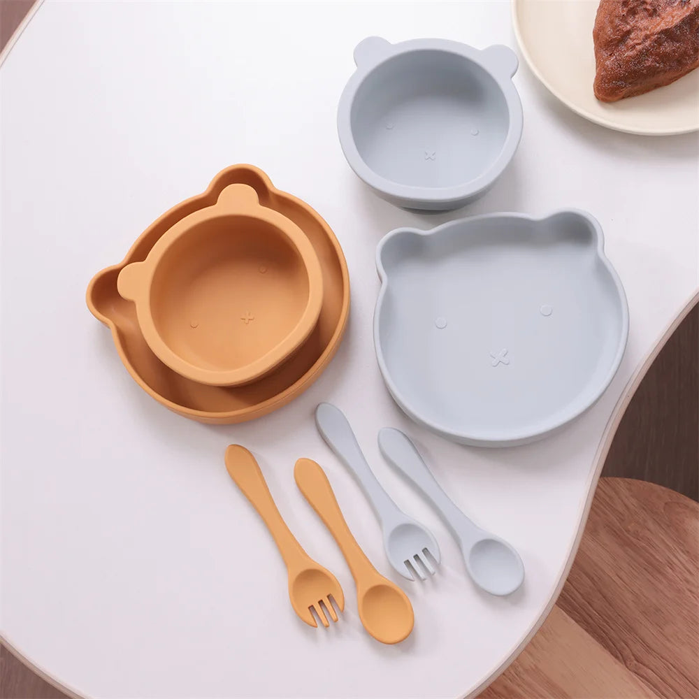 Kit repas bébé en silicone 4 pièces – Autonomie et sérénité
