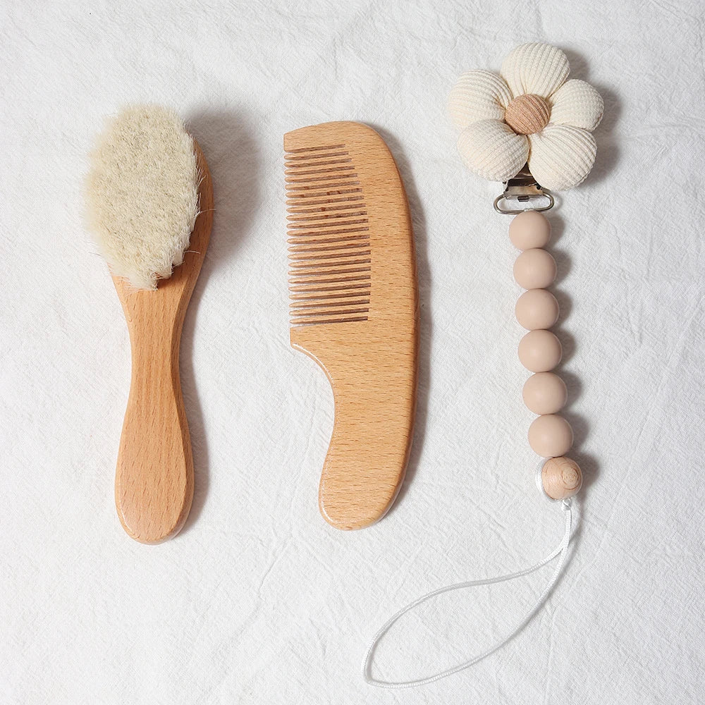 Set Brosse & Peigne Bébé – Coffret Cadeau en Bois Naturel