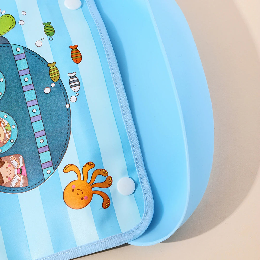 Bavoir imperméable pour bébé avec poche récupératrice – pratique, propre et détachable