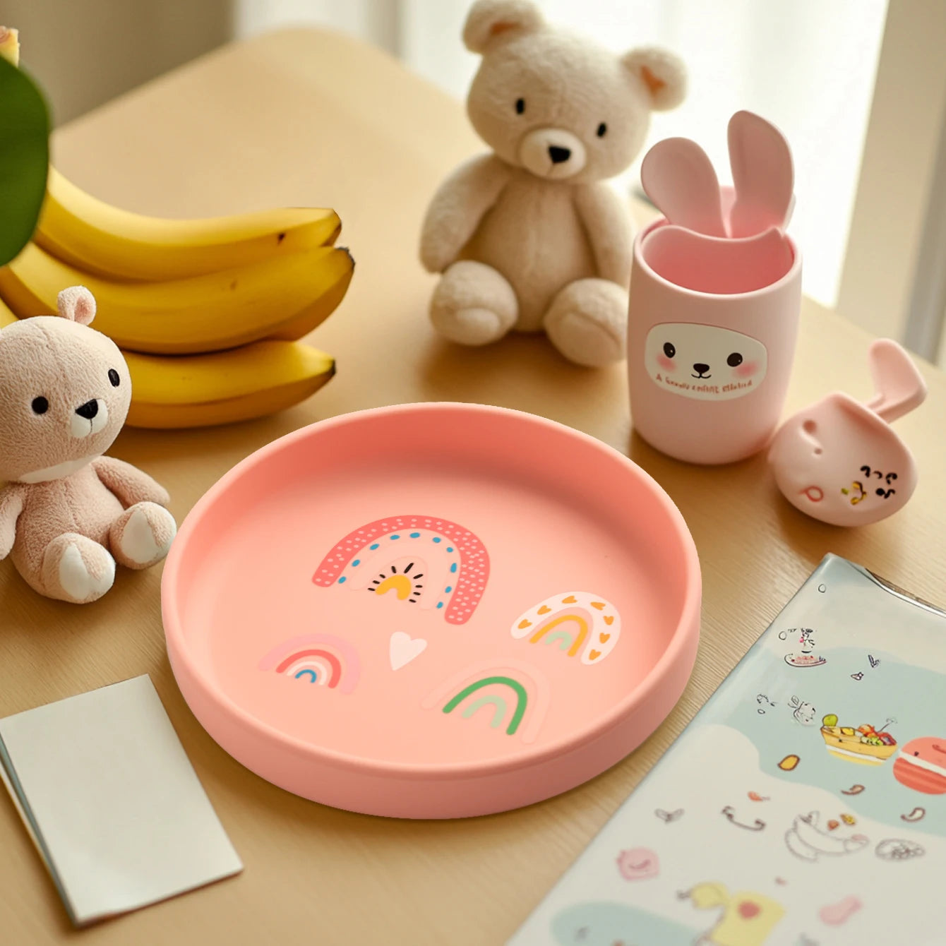 Assiette bébé en silicone – pratique, ludique et antidérapante